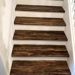 Upgrade your staircase with the stunning flooring installation services provided by Straight Edge Flooring, a leading flooring contractor. Discover premium materials and expert craftsmanship by visiting Straight Edge Flooring, your trusted flooring store for all your renovation needs.