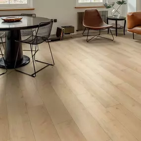 Transform your space with the elegance of light maple flooring, expertly installed by Straight Edge Flooring. As a trusted flooring contractor, we ensure precision, durability, and a seamless finish that enhances any room. Call us today to bring warmth and style to your home with top-quality flooring solutions!