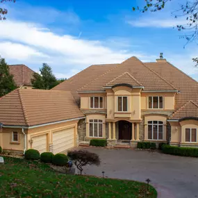 Bild von CoMo Premium Exteriors - Lake Ozark