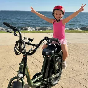 At Ride Electric Rentals, we believe that fun and convenience should be accessible to everyone. Our affordable e-bike rentals offer a cost-effective way to experience the benefits of electric biking without breaking the bank. Enjoy a reliable and enjoyable ride at a price that fits your budget.