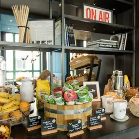 Hotel Motel One Mannheim - Breakfast