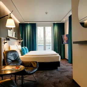 Hotel Motel One Saarbrücken - Room