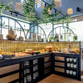 Hotel Motel One Wiesbaden - Breakfast