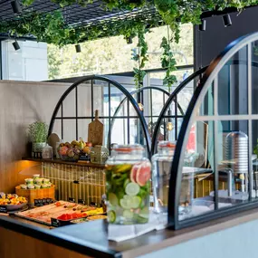 Hotel Motel One Wiesbaden - Breakfast