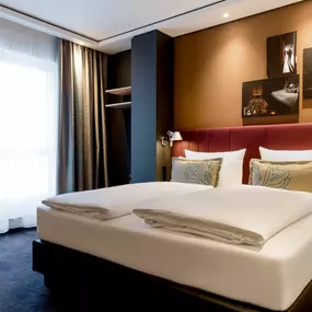 Hotel Motel One Stuttgart-Mitte - Room