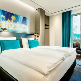 Hotel Motel One Ulm - Room
