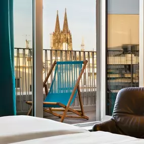 Hotel Motel One Köln-Neumarkt - Room