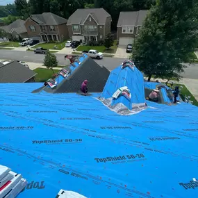 American Roofing & Construction offers experienced roofers near you to handle a variety of roofing projects with skill and efficiency. Our team is committed to providing exceptional craftsmanship and customer service, ensuring your roofing needs are met with precision. Whether it’s a new installation or routine maintenance, we are ready to assist. Trust our local roofers to keep your property in top condition.