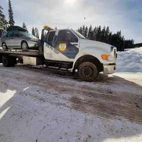 Tow Bros Towing offers vehicle recovery services to assist with stranded or stuck vehicles. Our team is equipped to handle recoveries in various situations, ensuring your vehicle is safely retrieved. We work efficiently to minimize further damage and get your vehicle back on the road. Trust us for reliable and professional vehicle recovery services.