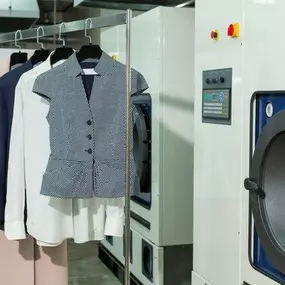 Bild von Laundra Moon & SnoWhite Eco Friendly Dry Cleaners