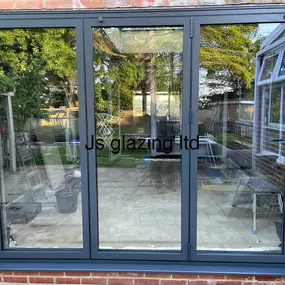 Bild von Js Glazing Ltd