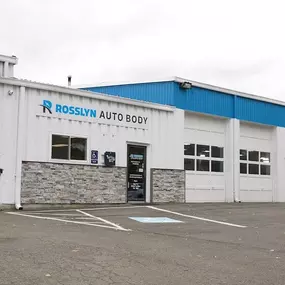 Bild von Rosslyn Auto Body Co.