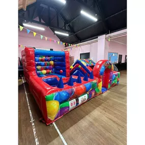 Activity Parks Hire in Bangor, Newtownards, Comber, Donaghadee, Holywood, North Down And Belfast
Inflatable Activity Bouncy Castles for Tots' Birthday Parties in Belfast, Bangor, Newtownards, Comber, and Beyond
Looking for the ultimate entertainment for your toddler's birthday party? Look no further than All Star Bounce NI's Inflatable Activity Bouncy Castles! Specifically designed for younger children, our inflatables are the perfect choice for preschool parties, playgroups, and family events.
