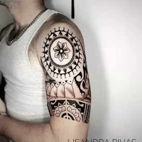 Bild von Lisandra Rivas Tattoo Studio