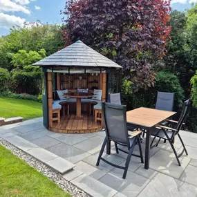 Bild von Ashley Roberts Landscaping & Construction