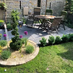 Bild von Ashley Roberts Landscaping & Construction