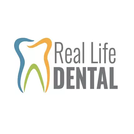 Logotipo de Real Life Dental - Salem