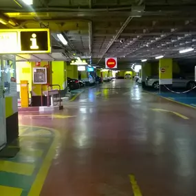 Bild von Parking PARKIA - Acueducto. Centro. Segovia. Acceso 2