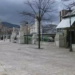 Bild von Parking PARKIA by INDIGO - Arenal en Bilbao. Céntrico