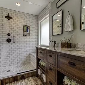 Bild von Bathroom remodel Vancouver WA