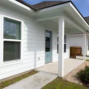 Cypress Point Cottage Apartments Exterior Entryway