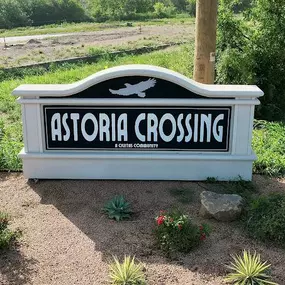 Bild von Astoria Crossing