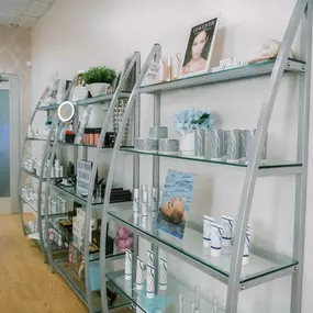 Bild von D’Modern Beauty Microblading, Lash, Skin Studio Laguna Niguel