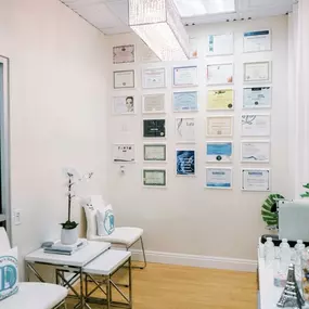 Bild von D’Modern Beauty Microblading, Lash, Skin Studio Laguna Niguel