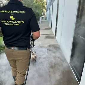 Bild von M2 Pressure Washing & Window Cleaning Reno