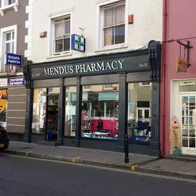 Bild von Mendus Pharmacy, Weight Loss, Vaccination and Travel Clinic