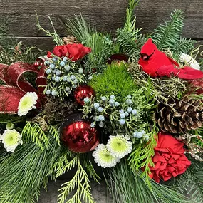 Nothing says 'Merry Christmas' like a stunning floral arrangement! Visit Donato’s Floral in Maple Grove and find the perfect holiday bouquet! ????????