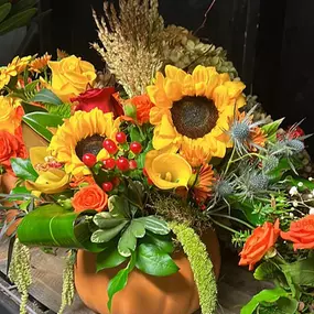 Let Donato’s Floral bring beauty to your world with fresh, handcrafted arrangements! Stop by our Maple Grove shop today! ????????