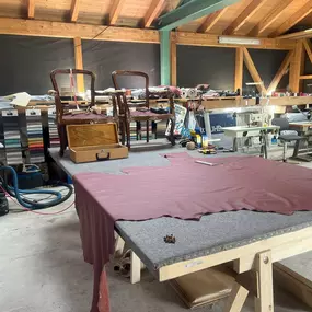 Bild von indesign-Polster-Reparatur Isac Nae