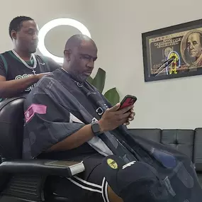 Bild von The Kingz Throne Barbershop