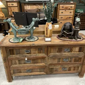 Bild von Cleveland Creek Home Furnishings