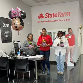 A customer of #ShantorraOwens recently stopped by and dropped off some flowers in recognition of how wonderful my team is.