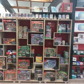 Bild von Tzp votre boutique Pokémon, Yu-Gi-Oh, Magic, Lorcana, jeux de sociétés et puzzles