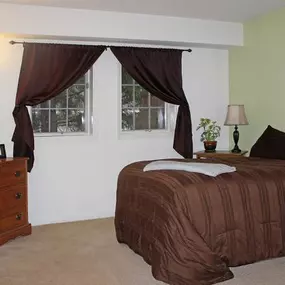 Hawthorne Gardens apartment bedroom in Guilderland, NY