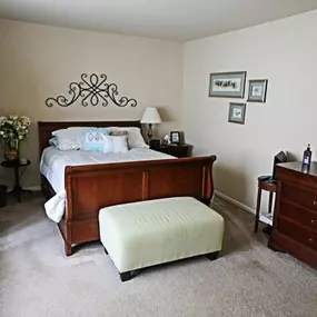 Shaker Run Apartment Bedroom