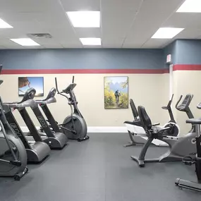 Fitness center at Shaker Run apartments in Colonie NY