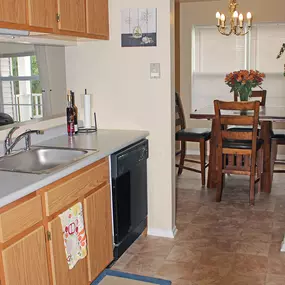 2 bedroom apartment kitchen at The Woodlands Apartments in Latham NY