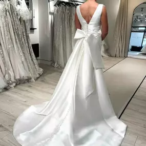 Bild von Aisle Avenue Bridal Outlet