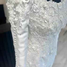 Bild von Aisle Avenue Bridal Outlet