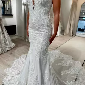 Bild von Aisle Avenue Bridal Outlet