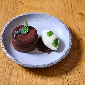 Fondant au chocolat et tahini, Ottolenghi Geneva