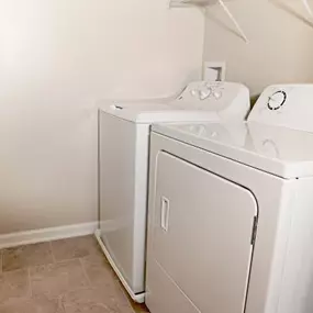 Stonegate apartment washer and dryer