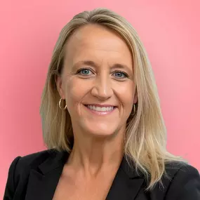 Photo of Melissa Van Duzen