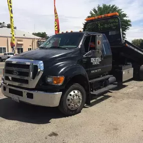 King Bithal Towing is committed to providing affordable towing services without compromising on quality. We strive to deliver cost-effective solutions tailored to meet your needs, ensuring you receive the help you need at a price you can trust. Choose us for reliable and budget-friendly towing assistance.