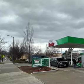 Sinclair gas station fueling island