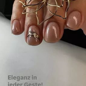 Ollga nails